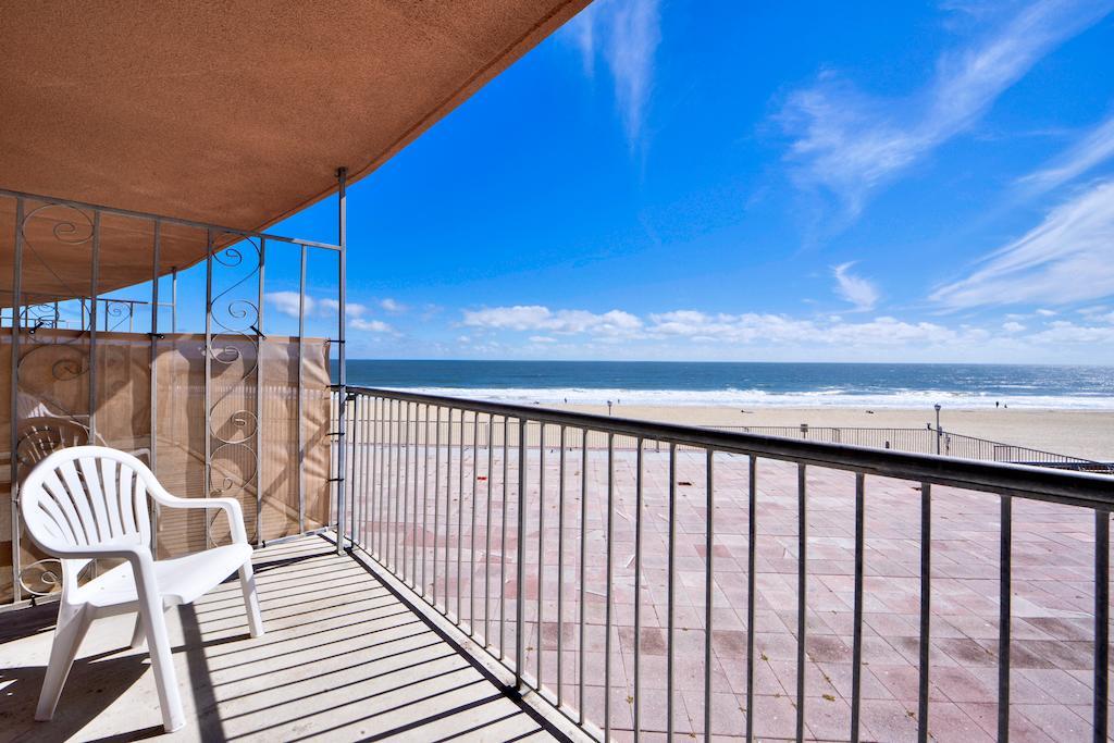 Grand Hotel Ocean City Oceanfront Exterior photo