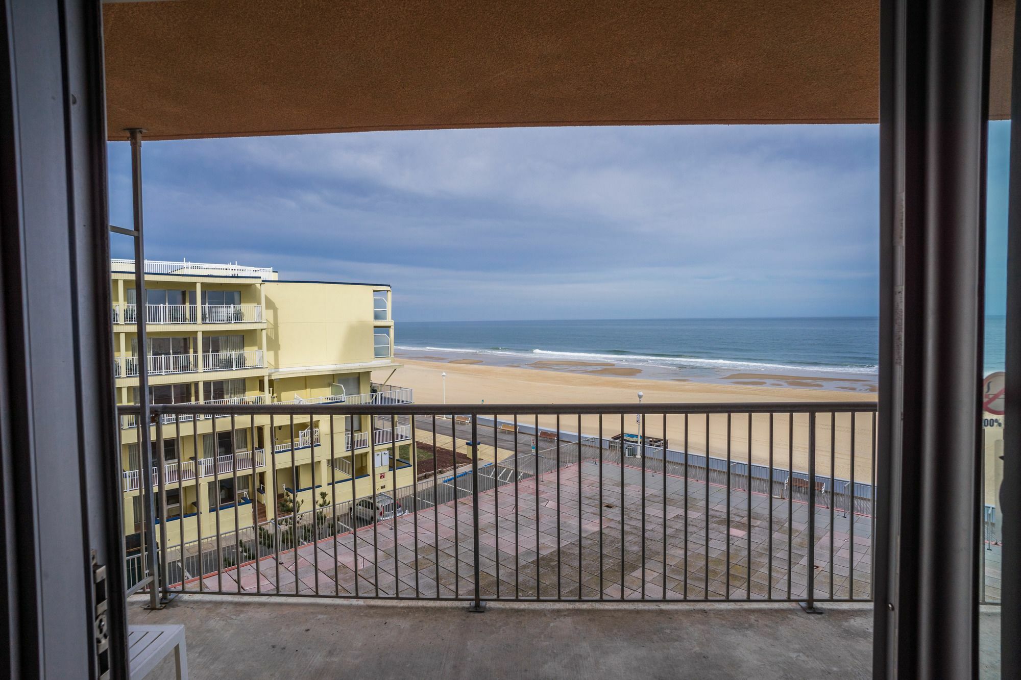 Grand Hotel Ocean City Oceanfront Exterior photo