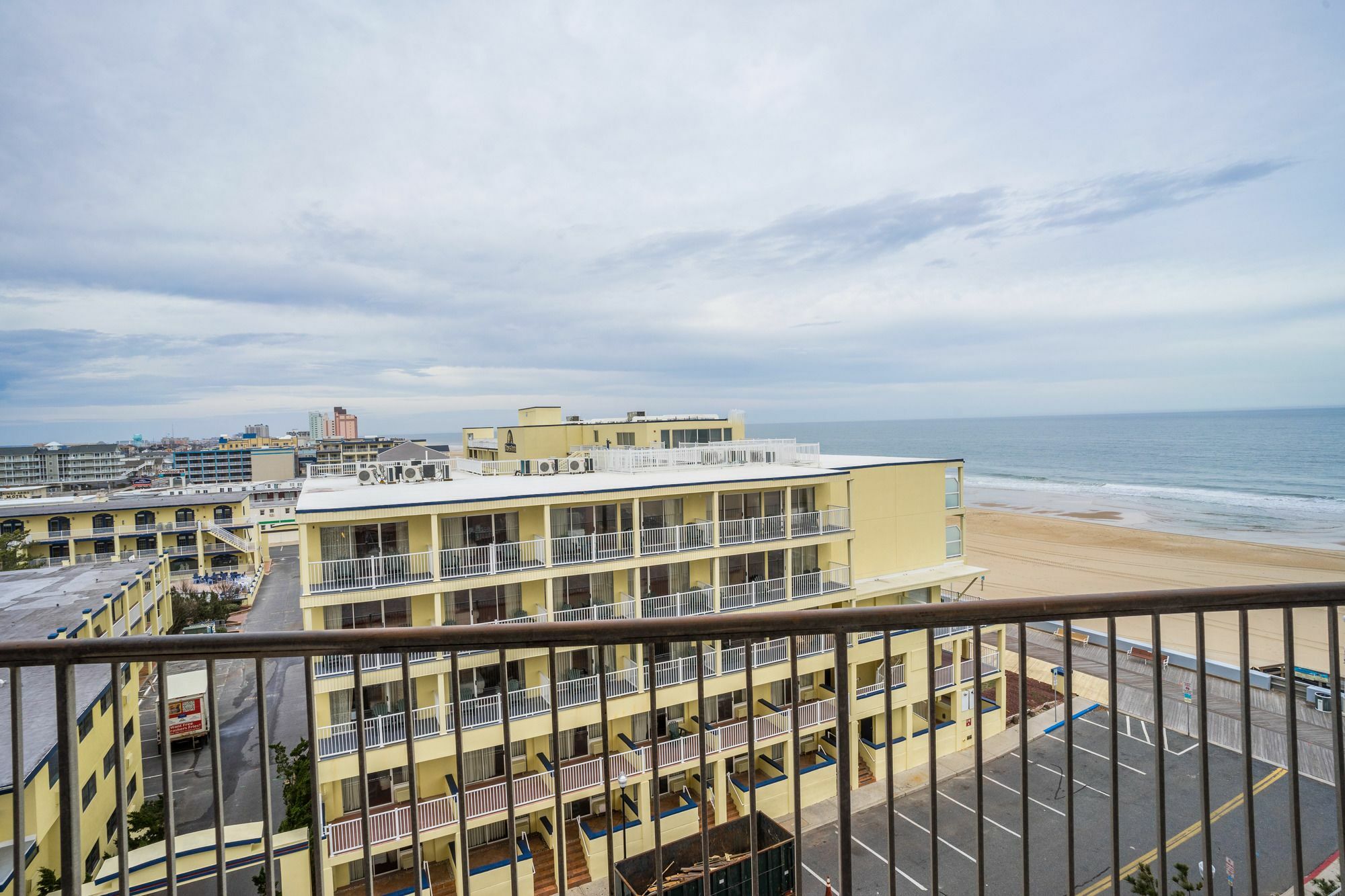 Grand Hotel Ocean City Oceanfront Exterior photo